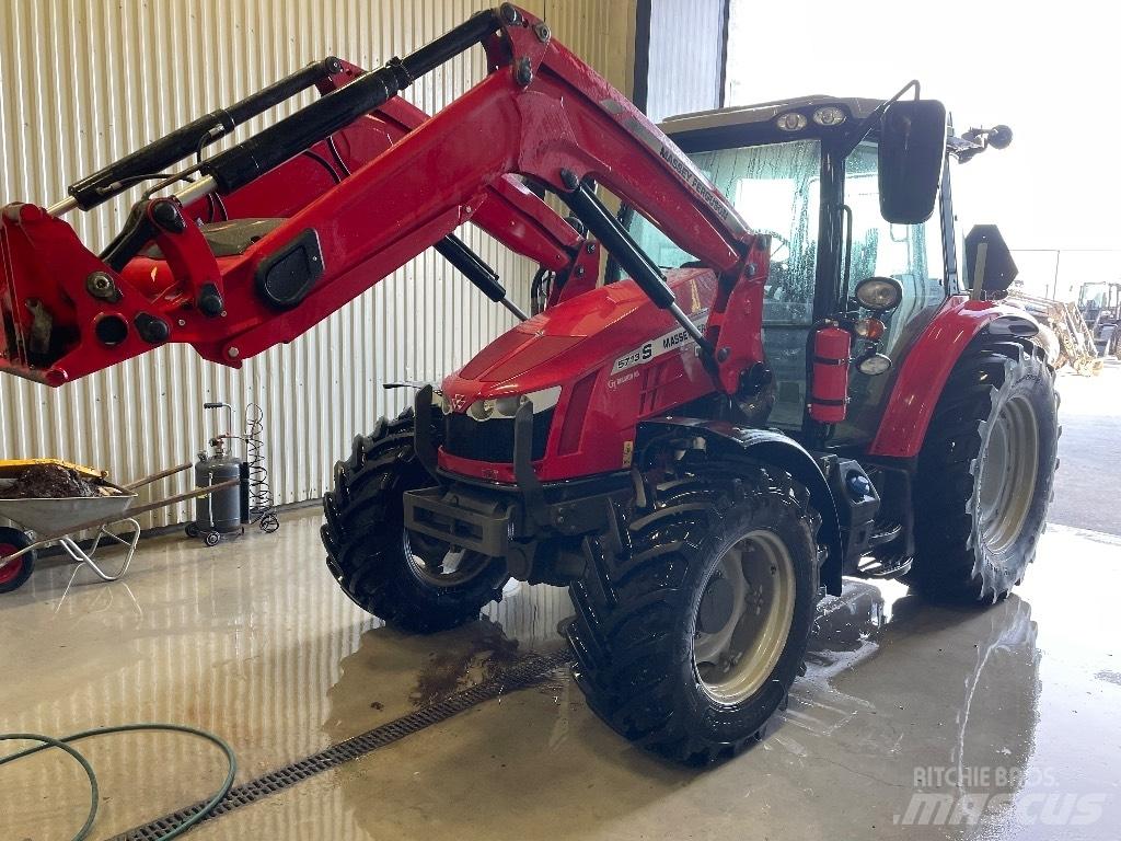 Massey Ferguson 5713 트랙터