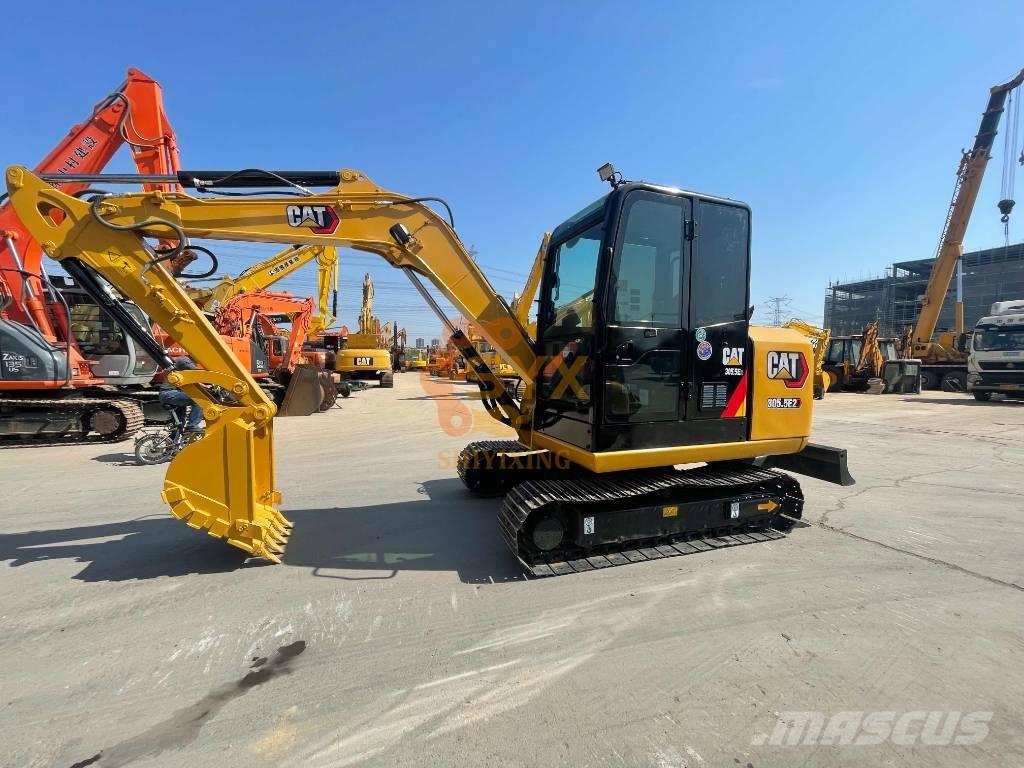 CAT 305.5 E 2 대형 굴삭기 29톤 이상