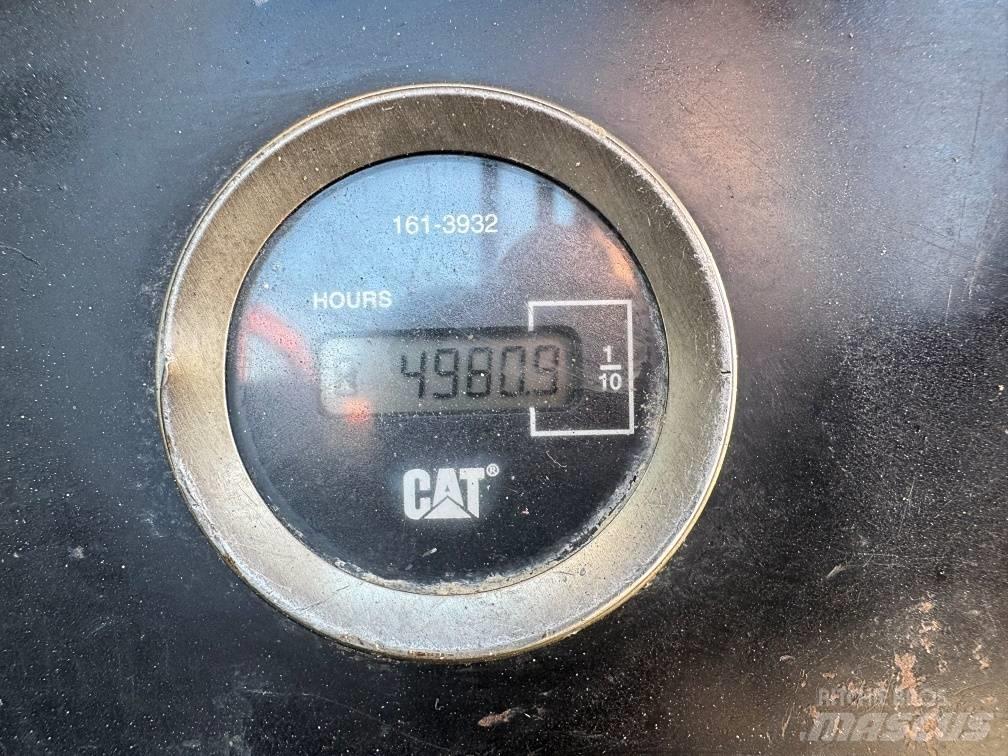 CAT 313D SR 대형 굴삭기 29톤 이상