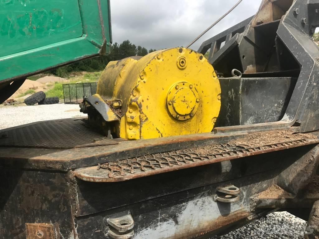 Timberjack 450C 목재스키더