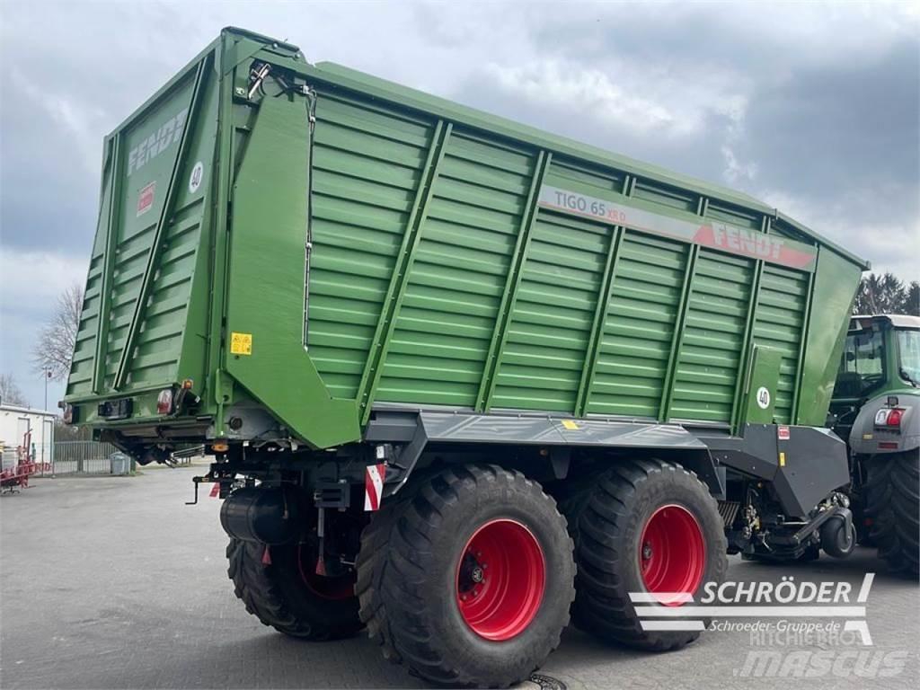 Fendt TIGO 65 XR 자동 적재 트레일러