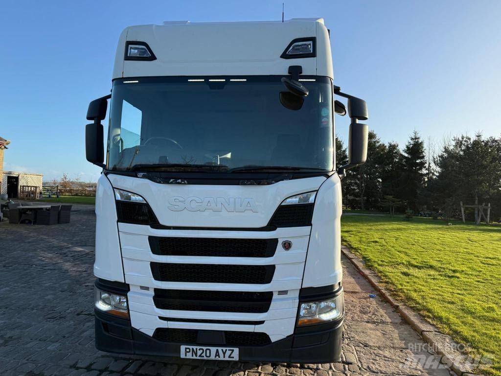 Scania R Series 커튼사이더 트럭