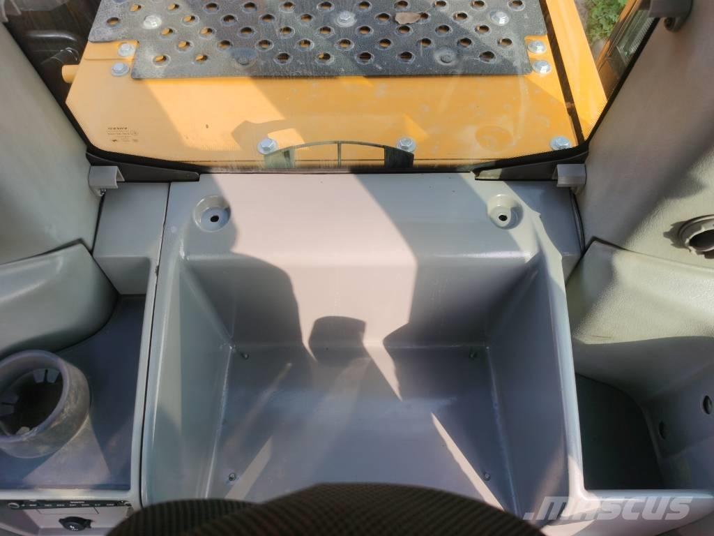 Volvo EC 250 D L 대형 굴삭기 29톤 이상