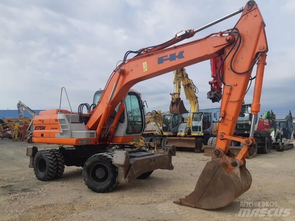 Fiat-Kobelco E175W  휠 굴삭기