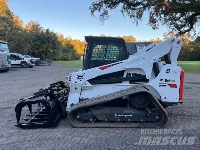 Bobcat T 870  스키드로더