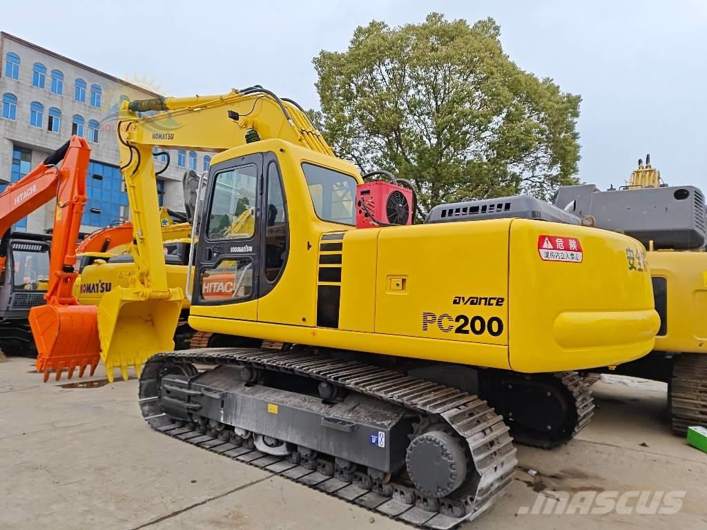 Komatsu PC 200-6 대형 굴삭기 29톤 이상
