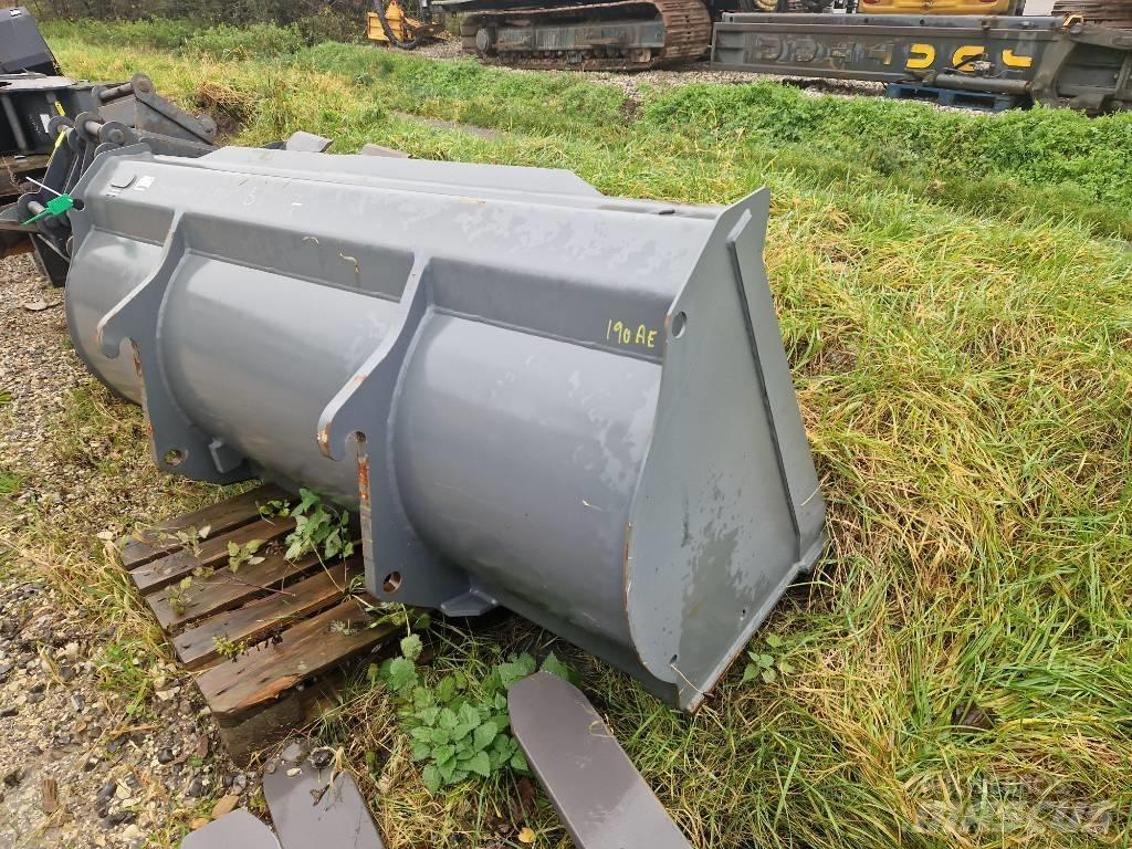 Liebherr skovl 버켓