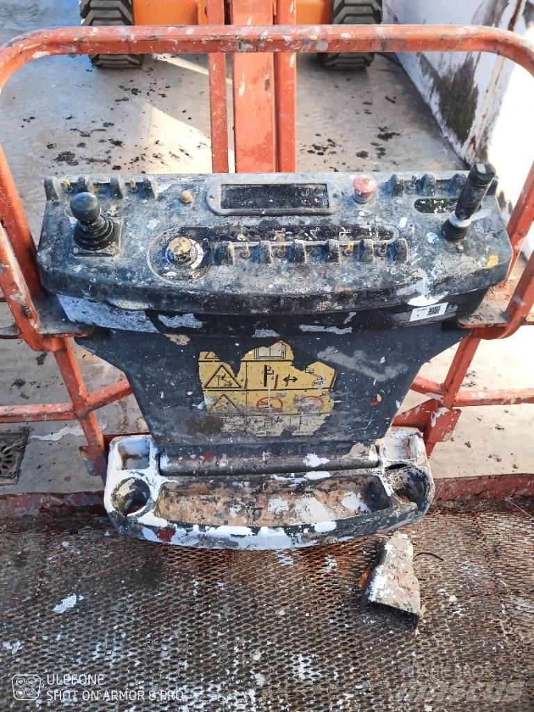 JLG 510 AJ 관절형 전동이동 리프트