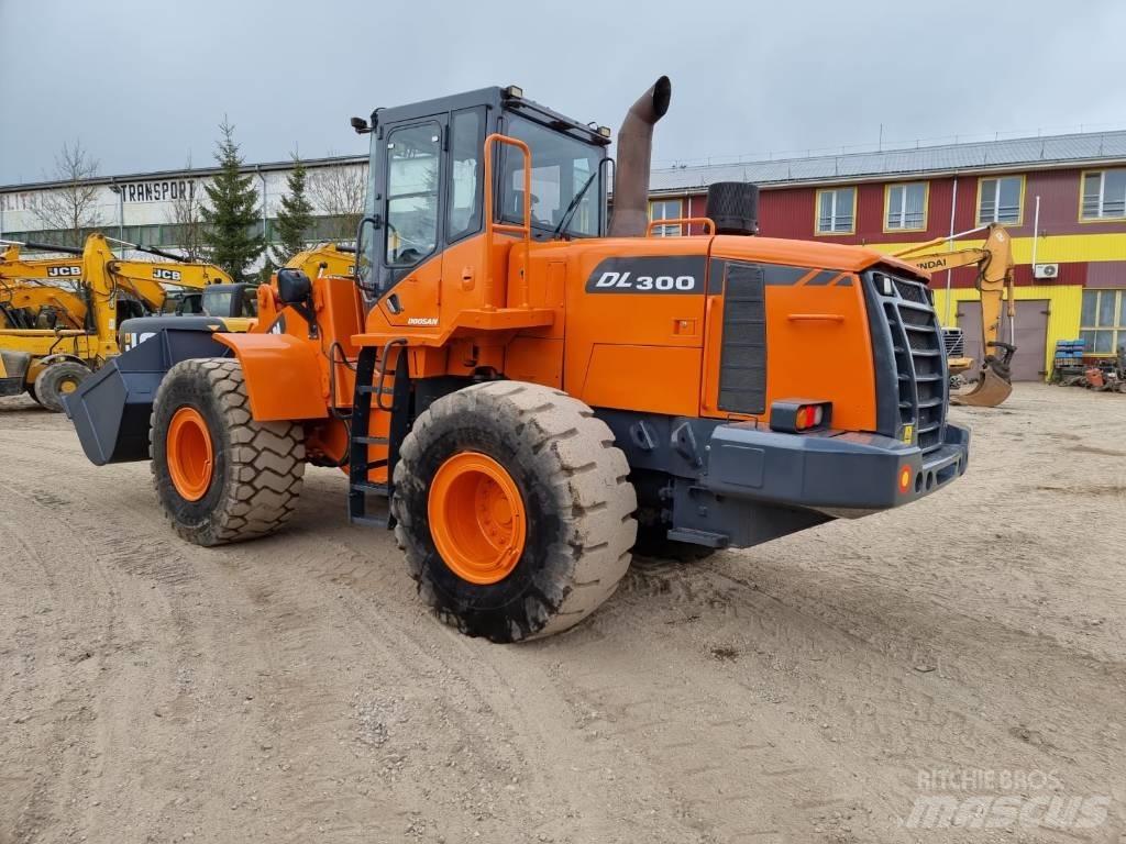 Doosan DL 300-3  휠로우더