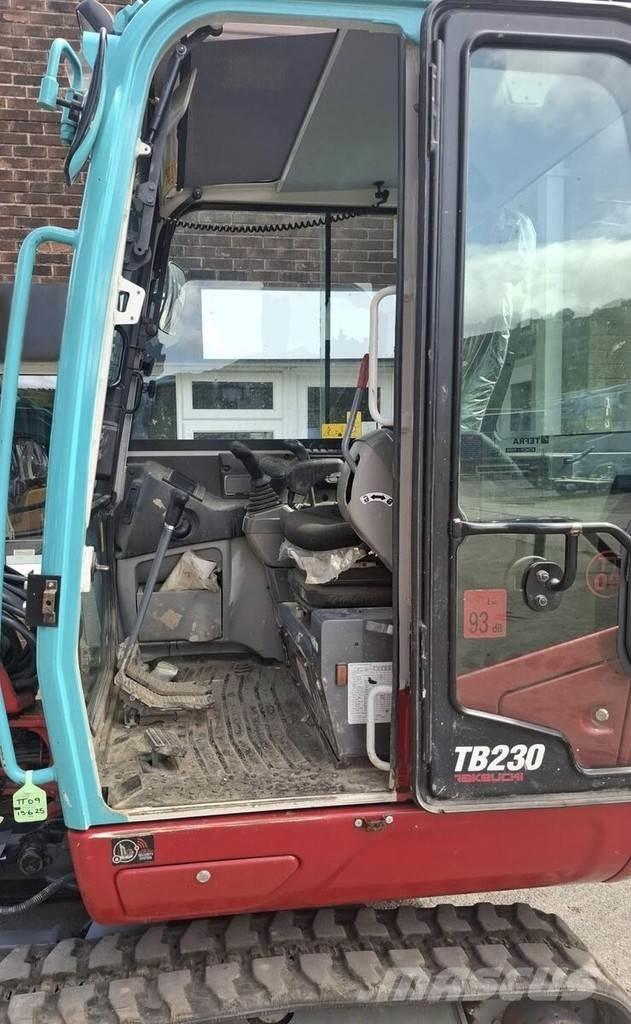 Takeuchi TB230 소형 굴삭기 7톤 미만