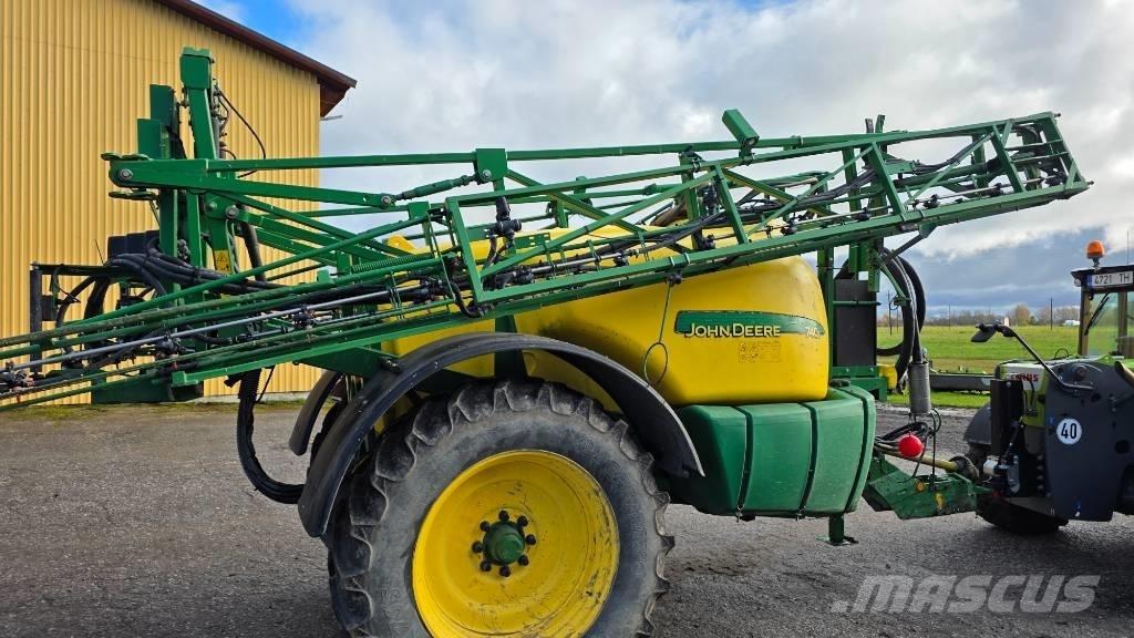 John Deere 740 i 견인형 분무기