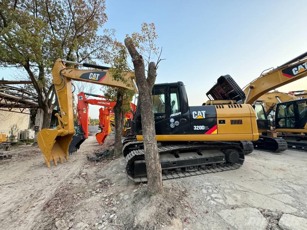 CAT 320D2L 대형 굴삭기 29톤 이상