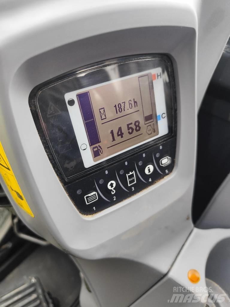 Kubota KX 042-4 소형 굴삭기 7톤 미만