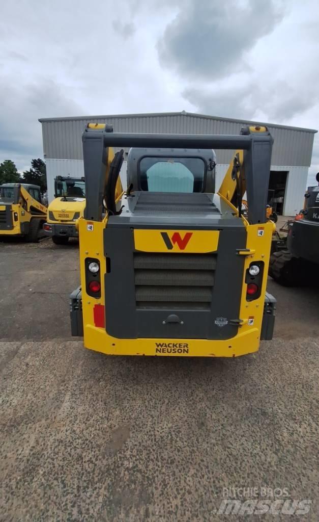 Wacker Neuson ST 31  스키드로더
