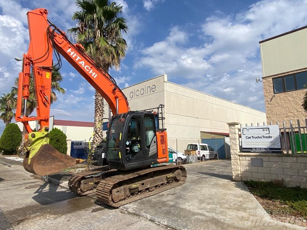 Hitachi ZX 135 US-6 대형 굴삭기 29톤 이상