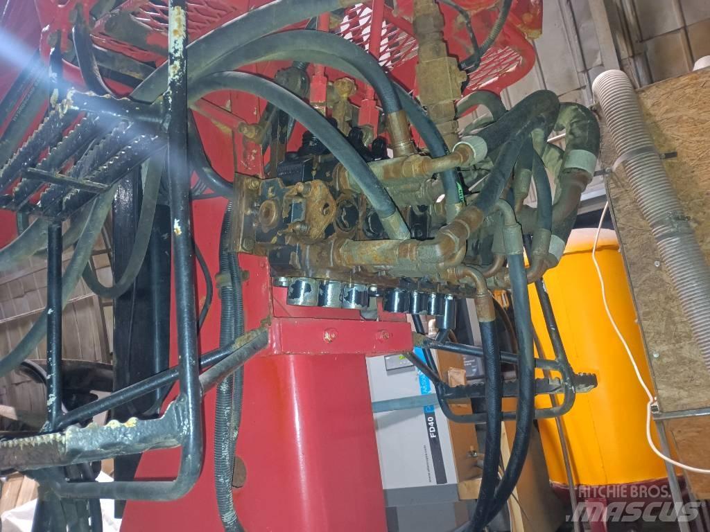 Loglift 82s 목재 크레인