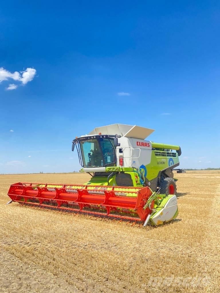 CLAAS Lexion 770 TT 콤바인 수확기