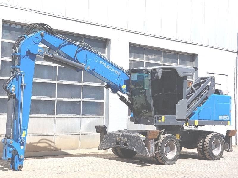 Fuchs MHL 320 F 폐기물/산업 처리기
