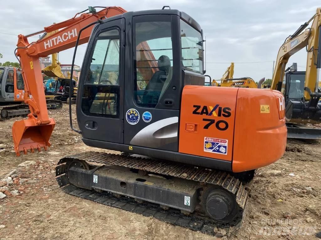 Hitachi ZX 70 대형 굴삭기 29톤 이상