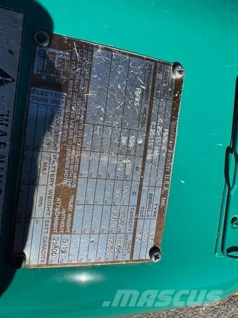 Komatsu FG 70 리치 트럭