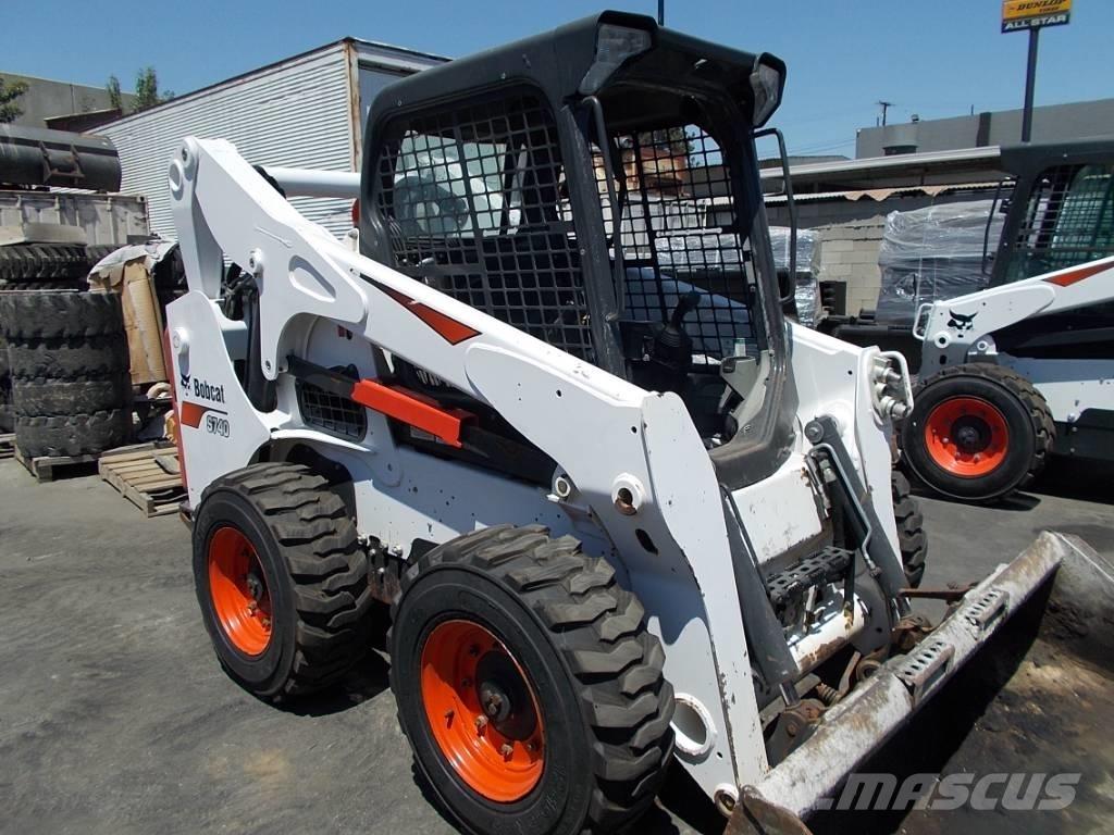 Bobcat S740  스키드로더