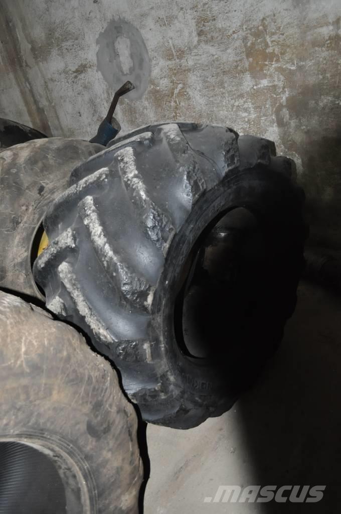  Opona 600/55x26.5 타이어, 휠 및 림