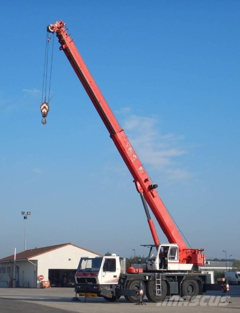 Grove GMK 3050 A/T 크레인