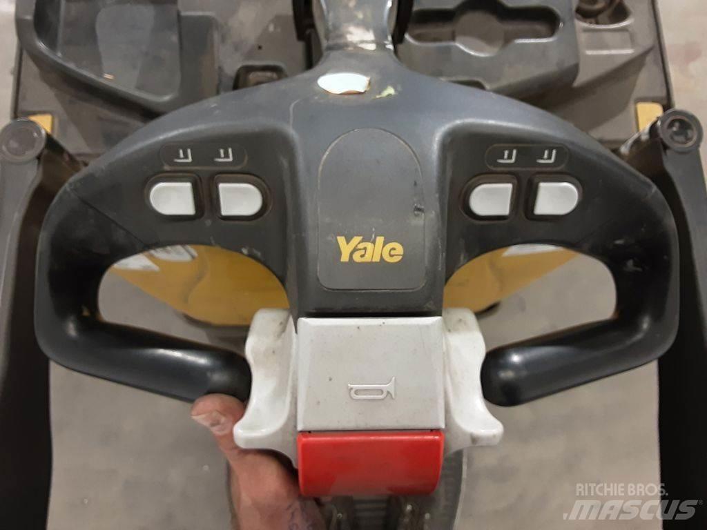 Yale MP20X 로우 리프터(승강대 포함)