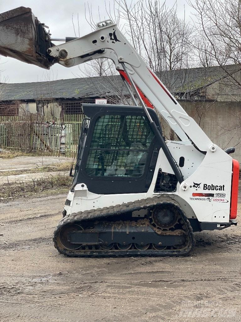 Bobcat T550  스키드로더
