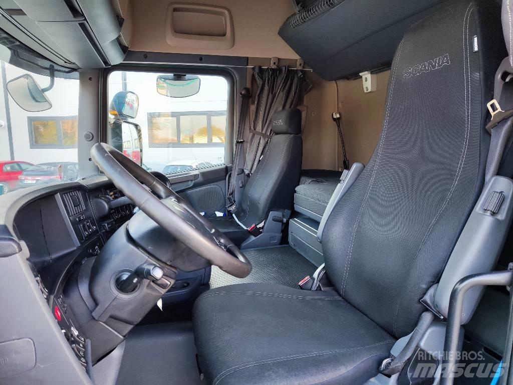 Scania G 450 목재 트럭