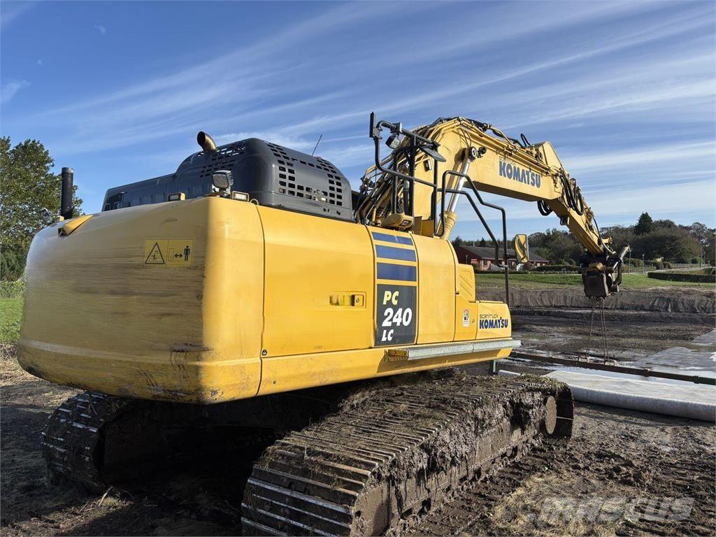 Komatsu PC240LC-11 대형 굴삭기 29톤 이상