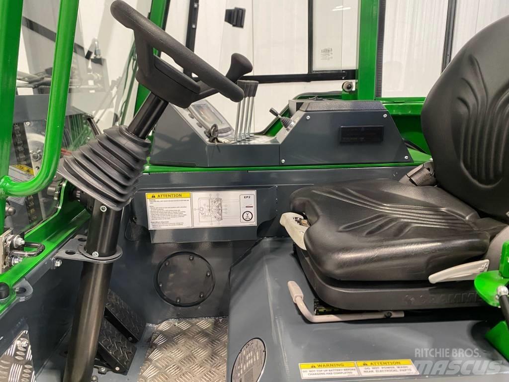 Combilift CBE2500 4방향 리치트럭