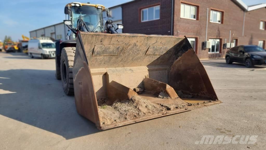 JCB 457 HT  휠로우더