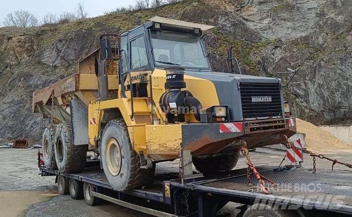 Komatsu HM300-2 건설현장 덤프트럭