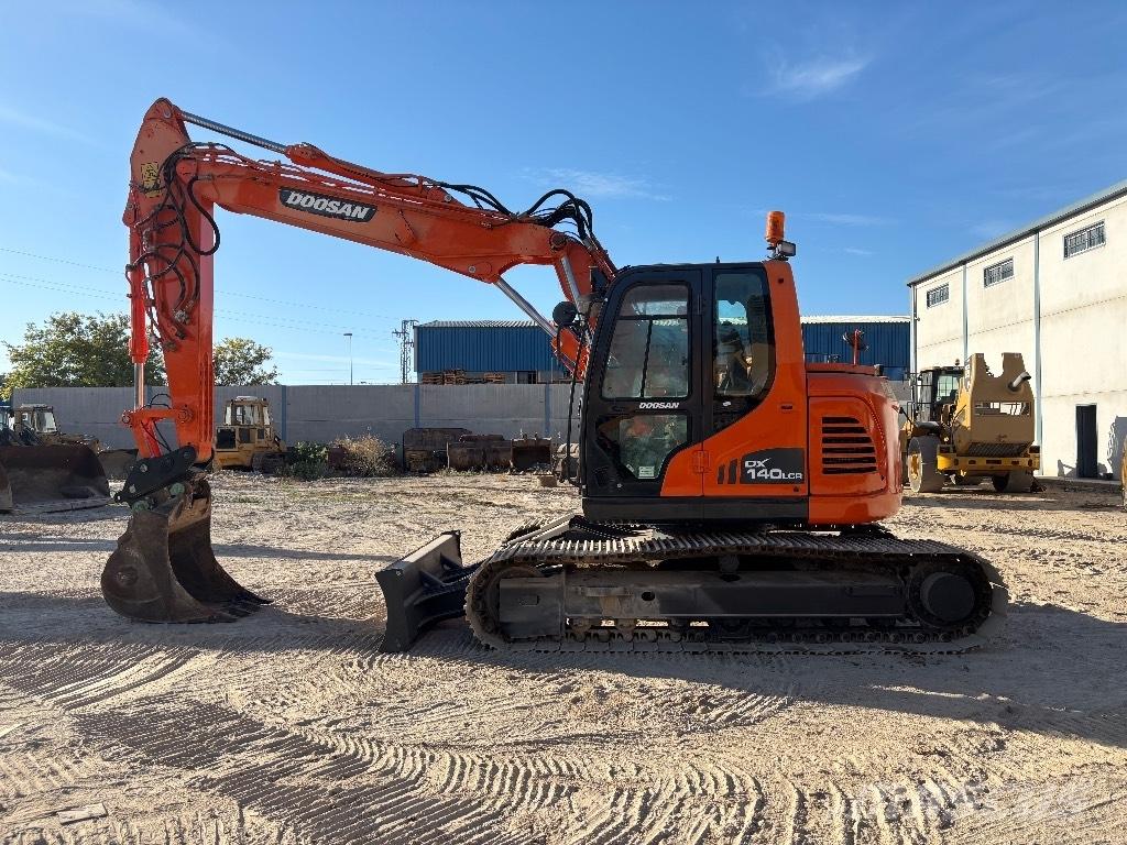 Doosan DX 140 LCR-3 대형 굴삭기 29톤 이상
