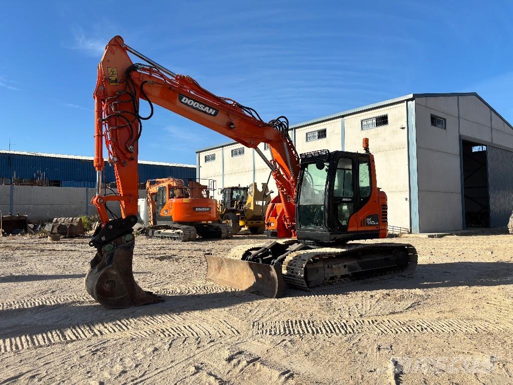 Doosan DX 140 LCR-3 대형 굴삭기 29톤 이상