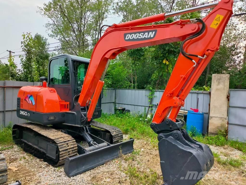 Doosan DH 60 소형 굴삭기 7톤 미만