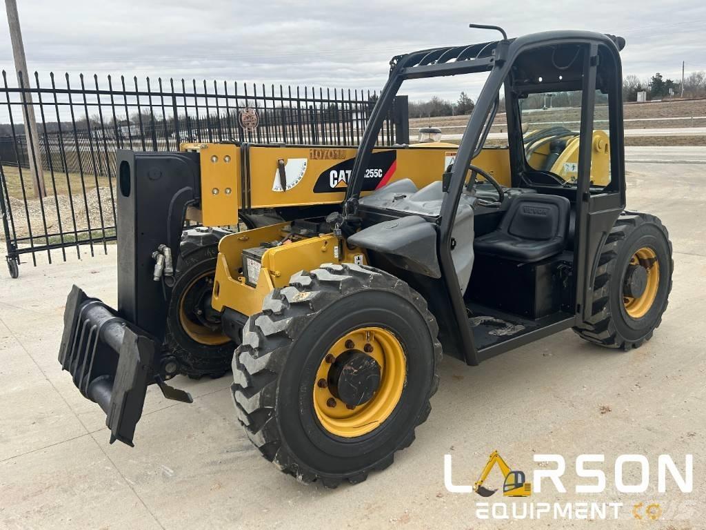 CAT TH255C 텔러 핸들러