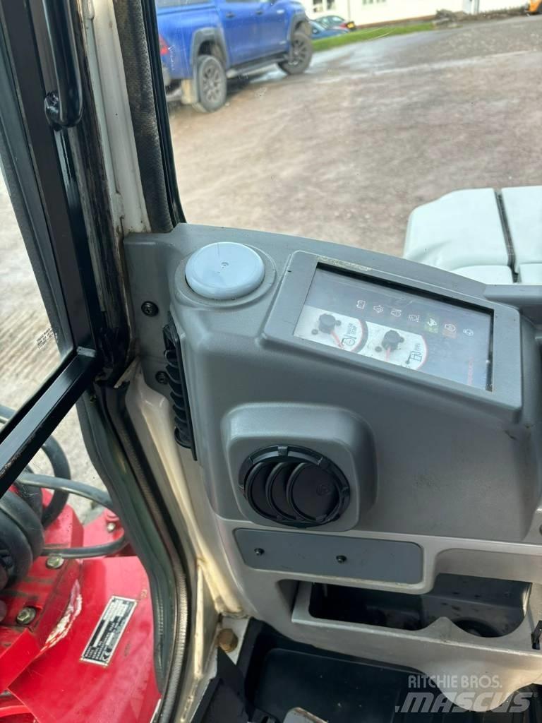 Takeuchi TB 250 소형 굴삭기 7톤 미만