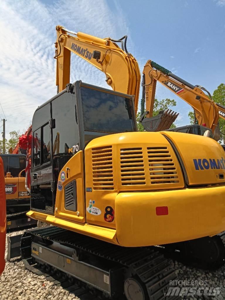 Komatsu PC 70 대형 굴삭기 29톤 이상