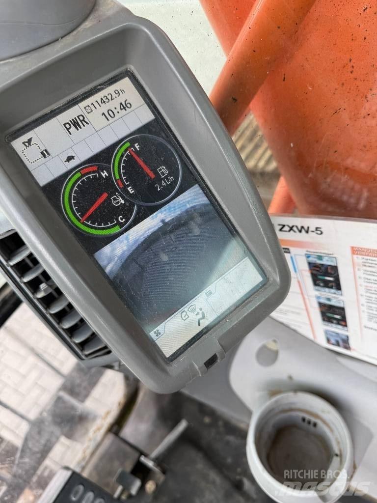 Hitachi ZX 290 대형 굴삭기 29톤 이상