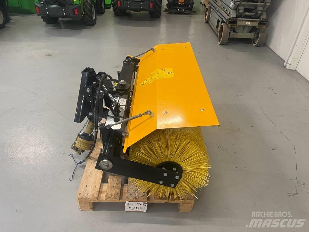 GMR FF 1300 LSA 도로 청소차