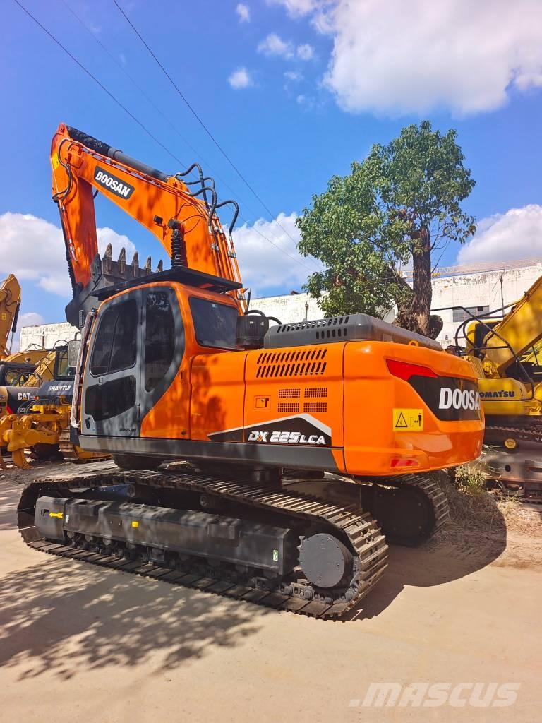 Doosan DX 225 LCA 대형 굴삭기 29톤 이상