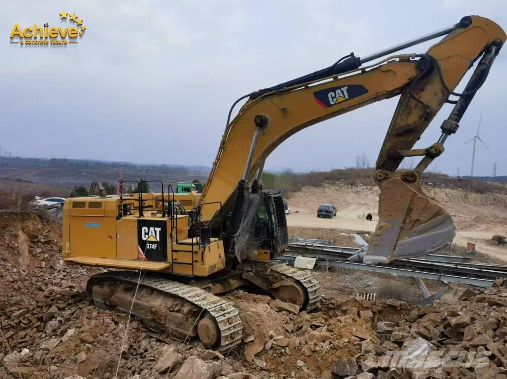 CAT 374 F 대형 굴삭기 29톤 이상