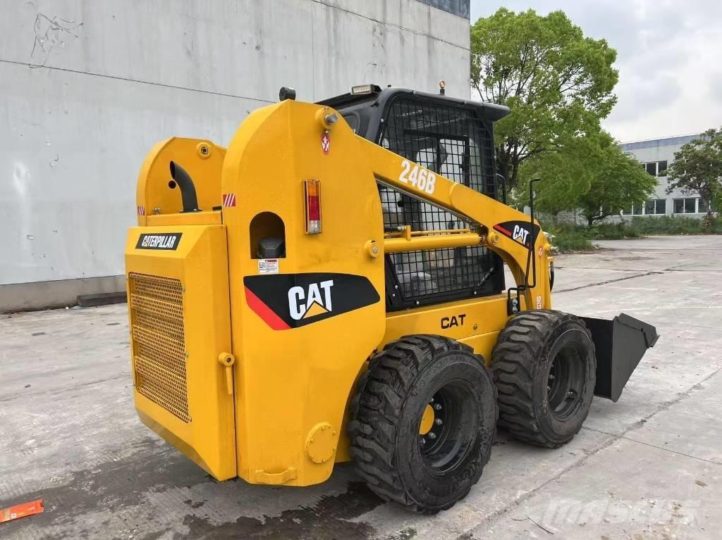CAT 246 B 미니 로더