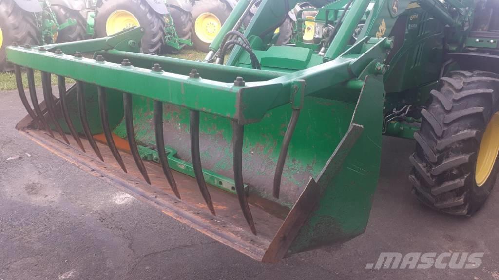 John Deere 6110 R 트랙터