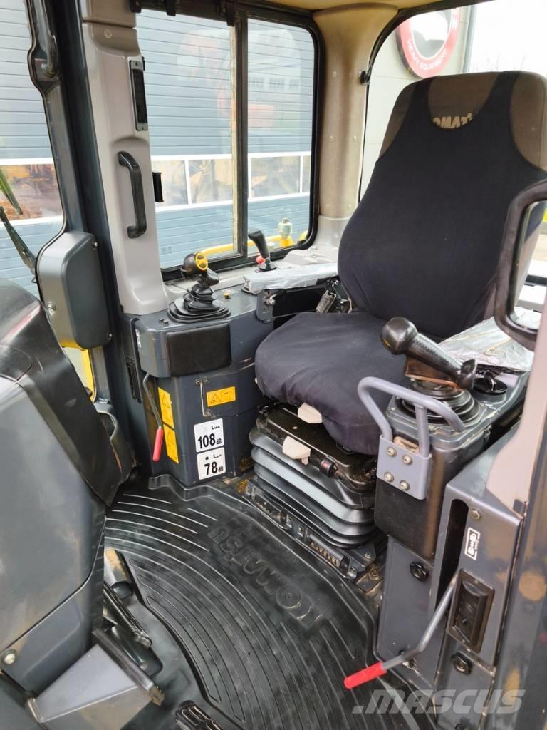 Komatsu D 65 EX-17 크롤러 도저