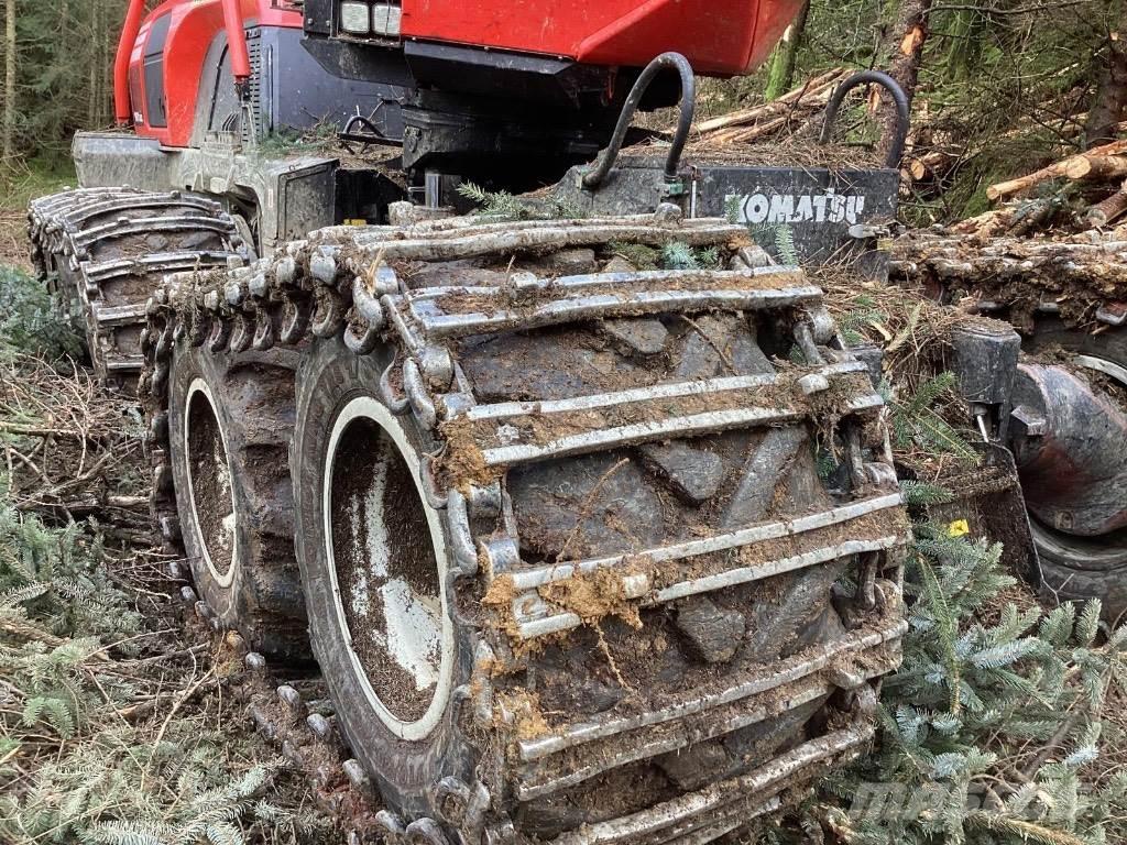 Komatsu 901 XC 원목 하베스터