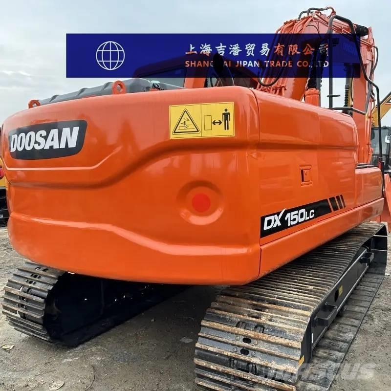 Doosan DX 150 중형굴삭기 7톤-28톤