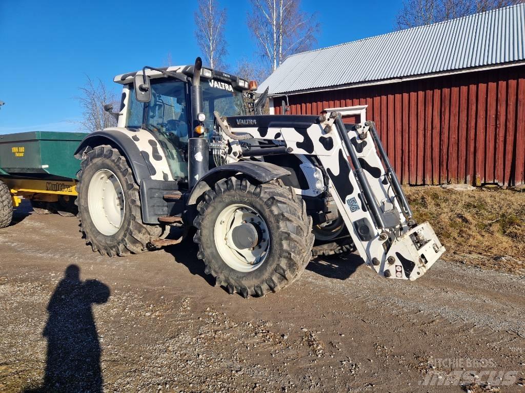 Valtra N 163 트랙터
